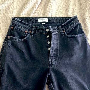 NWOT ABERCROMBIE - the dad high rise curve love jeans.